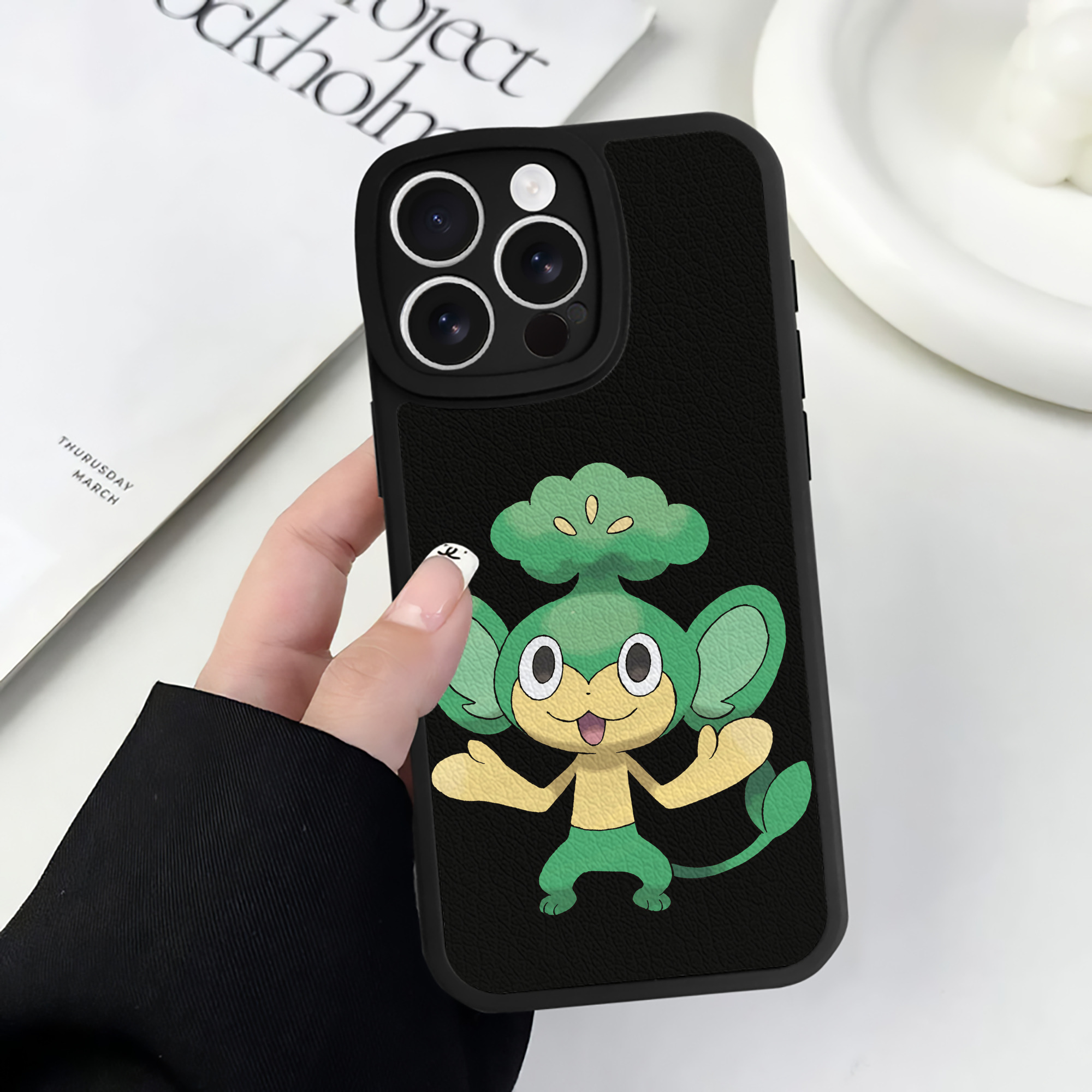 （画像用） ポケットモンスター Pokémon 【iPhone 16シリーズ対応】シリコンスマホケース（レザー調） 材質：シリコン